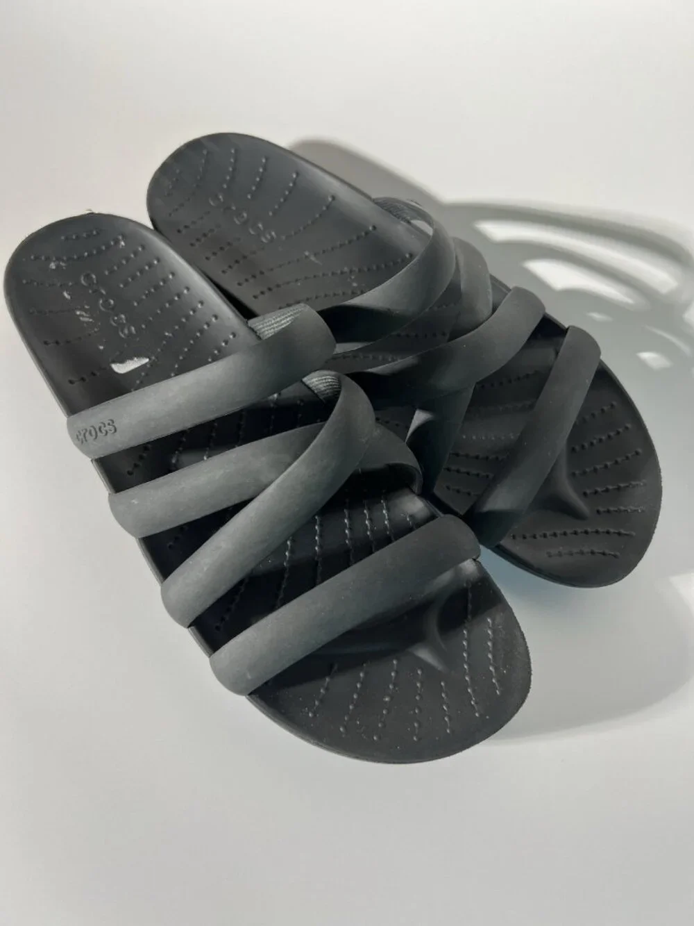 CROCS Patricia Black Sandal Flip Flop Womens Size 8 Comfy Travel Beach - Picture 10 of 16